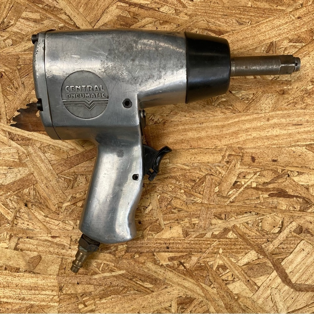 Vintage Central Pneumatic Silver Air Impact Wrench 1/2” Unknown Condition VTG